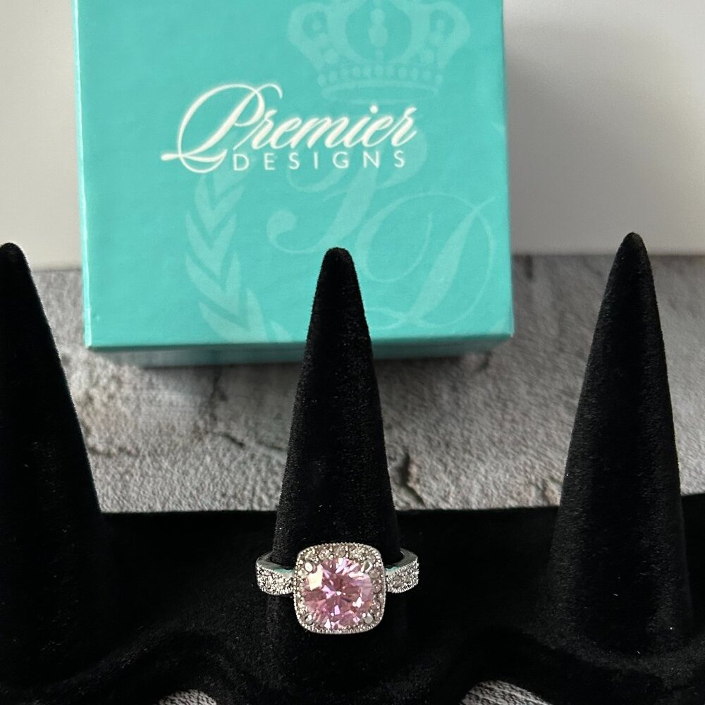 PREMIER DESIGNS PINK ICE Women's Size 9 Silver Pink Gemstone Ring NEW IN BOX